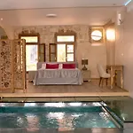 호텔 Residenza Vranas Boutique 3*